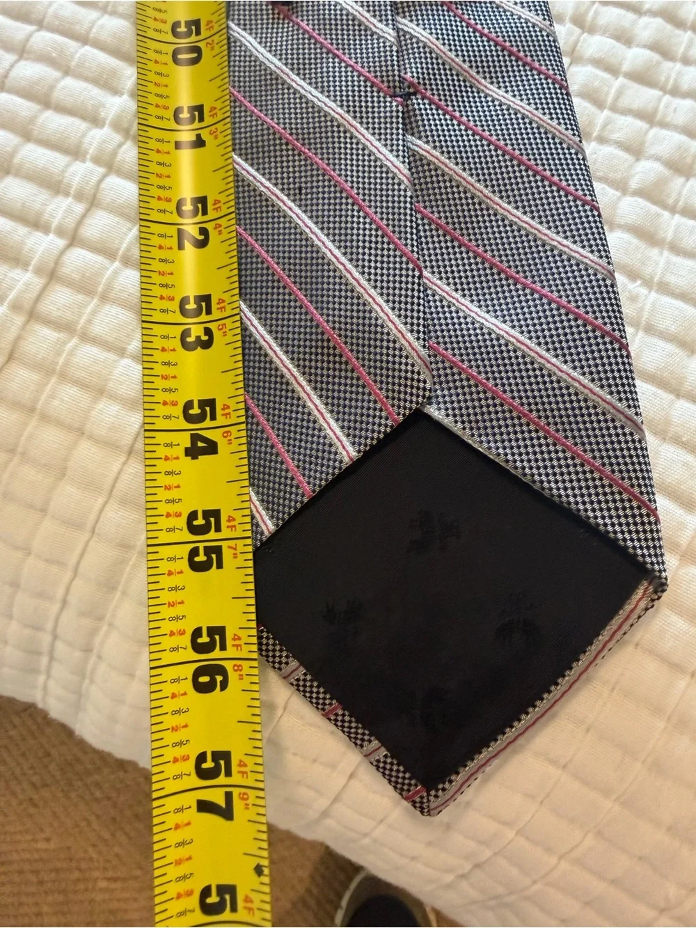 Brooks Brothers Makers Tie MIUSA All Silk Grey Pink Stripe 57x3.75